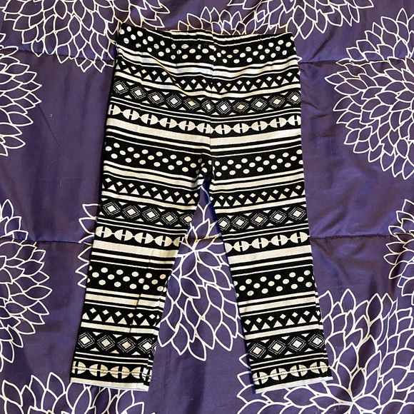 Joe fresh patterned tights - Picture 3 of 3